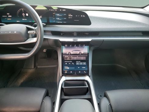 Used 2025 Lucid Air Pure image 41