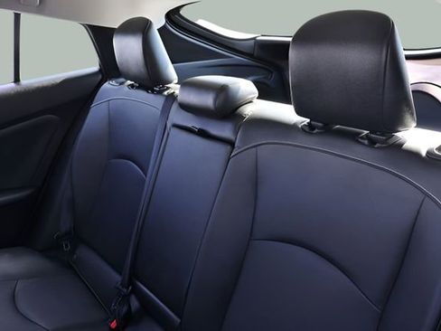 Used 2021 Toyota Prius Prime XLE image 15