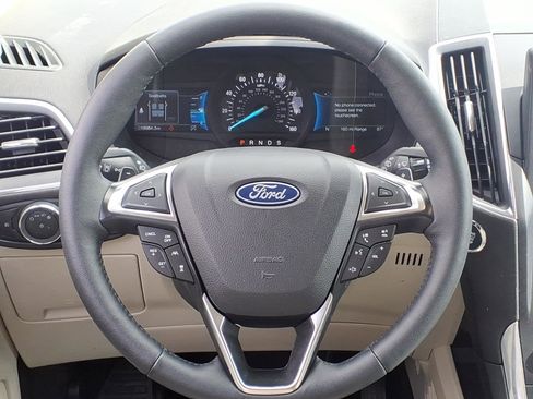 Used 2024 Ford Edge Titanium w/ Class II Trailer Tow Package AWD/4WD image 14