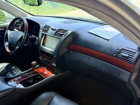 Used 2008 Lexus LS 460 RWD image 15