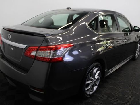 Used 2015 Nissan Sentra SR w/ Navigation Package FWD image 5
