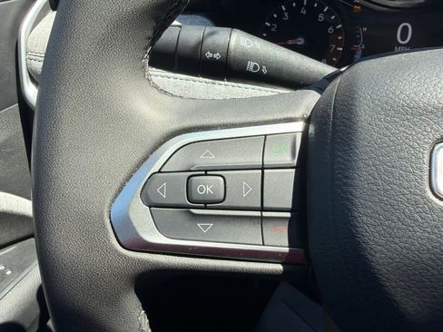 Used 2024 Jeep Compass Latitude AWD/4WD image 23