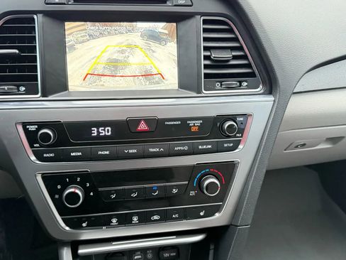 Used 2017 Hyundai Sonata Sport w/ Value Edition Package 02 image 17