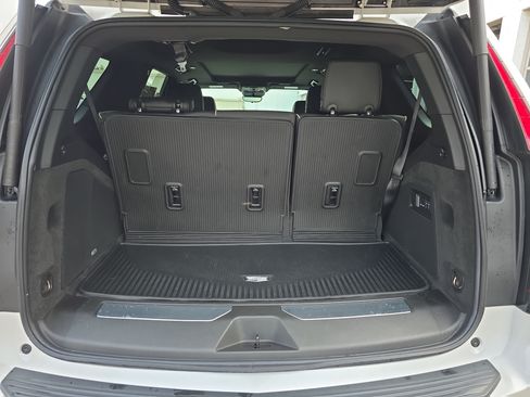 Certified 2024 Cadillac Escalade Premium Luxury w/ Performance Package AWD/4WD image 13