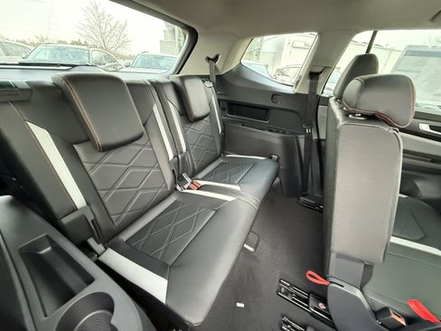 New 2026 Volkswagen Atlas Peak Edition image 26