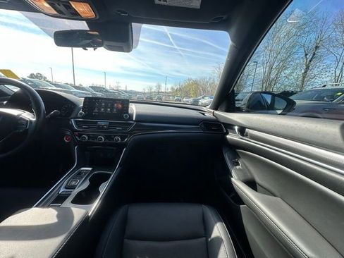 Used 2022 Honda Accord Sport image 29