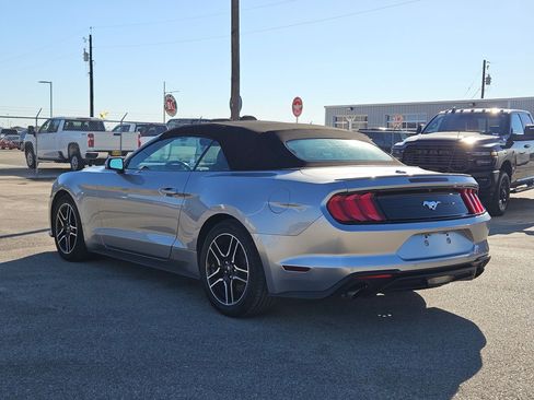 Used 2023 Ford Mustang Premium image 5