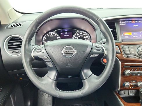 Used 2018 Nissan Pathfinder Platinum FWD image 34