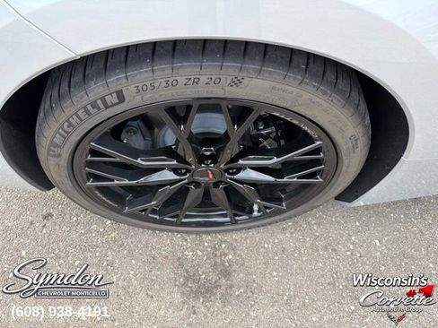 Used 2026 Chevrolet Corvette Stingray Convertible RWD image 21
