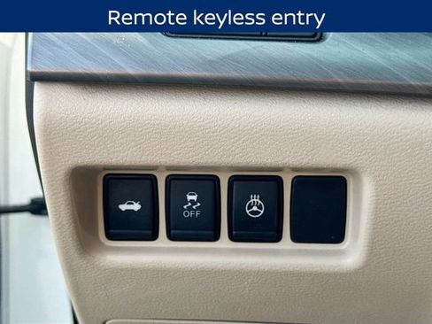 Used 2017 Nissan Maxima 3.5 SL image 11