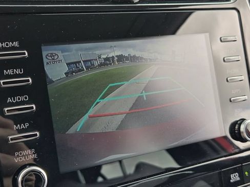 Used 2020 Toyota Prius L Eco FWD image 22