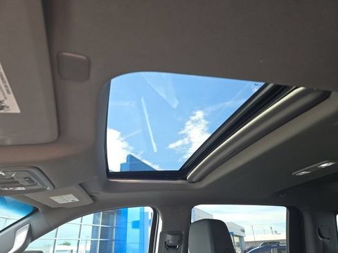 Used 2024 Chevrolet Silverado 3500 LTZ AWD/4WD image 12