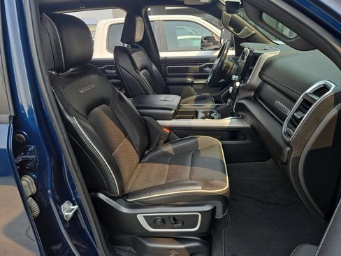 Used 2023 RAM 1500 Laramie AWD/4WD image 17