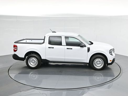 New 2025 Ford Maverick XL w/ Equipment Group 102A image 52