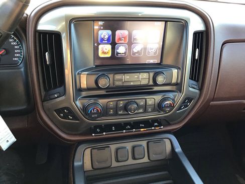 Used 2017 Chevrolet Silverado 1500 High Country AWD/4WD image 14