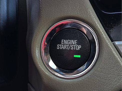 Used 2015 GMC Yukon Denali w/ Touring Package image 17