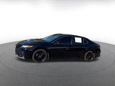 Used 2024 Toyota Camry XSE FWD image 4