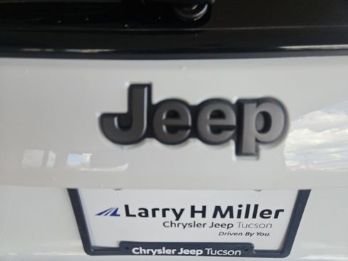 New 2026 Jeep Compass Latitude image 23