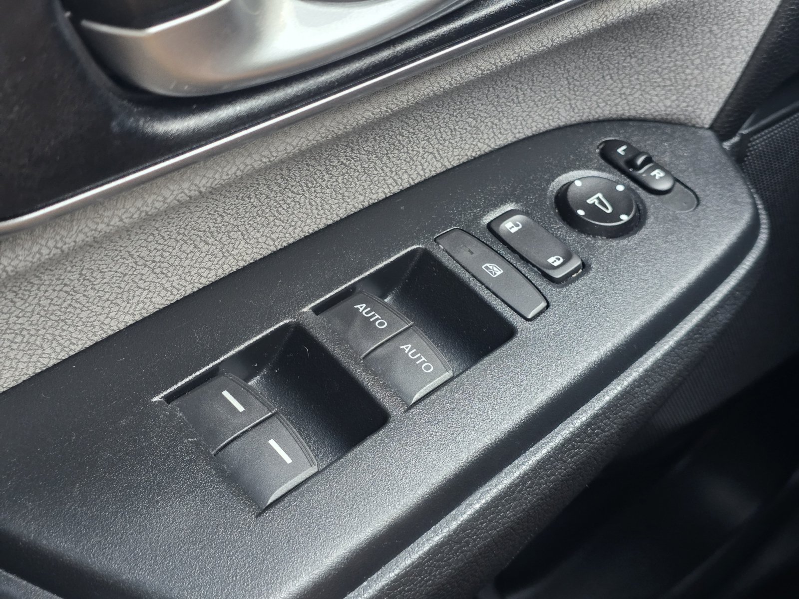 Used 2019 Honda CR-V EX image 21