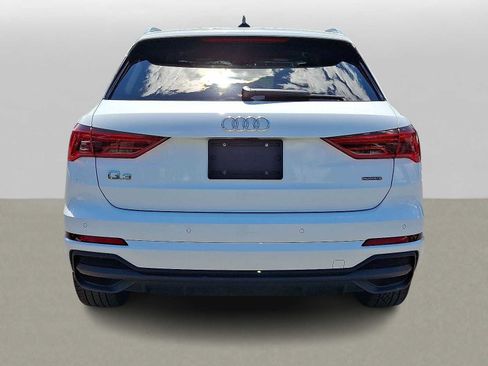 Certified 2023 Audi Q3 2.0T Premium Plus w/ Premium Plus Package AWD/4WD image 29