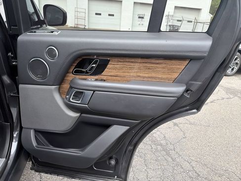 Used 2019 Land Rover Range Rover Supercharged AWD/4WD image 16