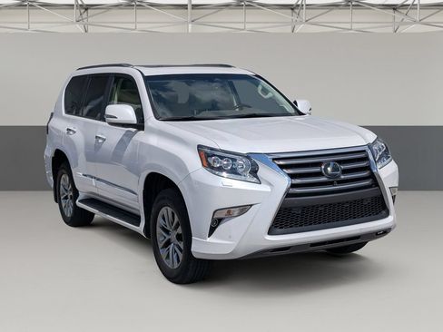 Used 2018 Lexus GX 460 Luxury AWD/4WD image 2