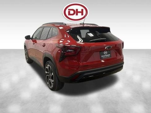 New 2026 Chevrolet Trax RS FWD image 9
