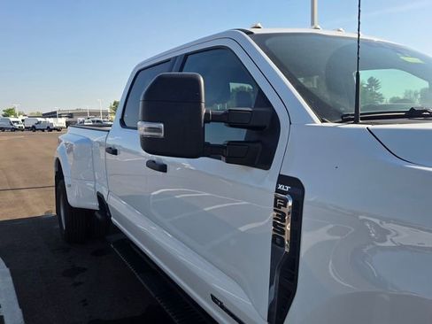Used 2025 Ford F350 XLT AWD/4WD image 5