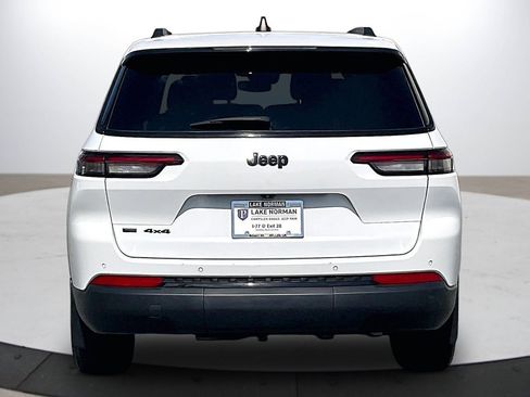 Certified 2023 Jeep Grand Cherokee L Laredo image 8