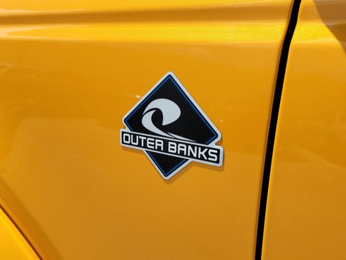 Used 2022 Ford Bronco Outer Banks AWD/4WD image 11