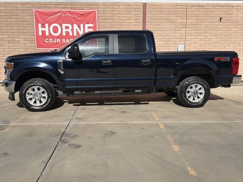 Used 2021 Ford F250 XL w/ STX Appearance Package AWD/4WD image 2
