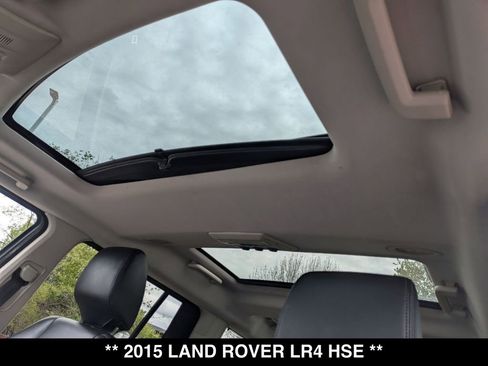 Used 2015 Land Rover LR4 HSE AWD/4WD image 4