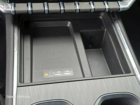 New 2025 GMC Acadia Elevation w/ Elevation Premium Package image 25