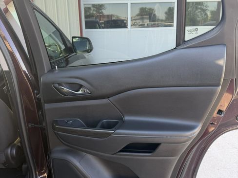 Used 2017 GMC Acadia SLE w/ Driver Alert Package I AWD/4WD image 14