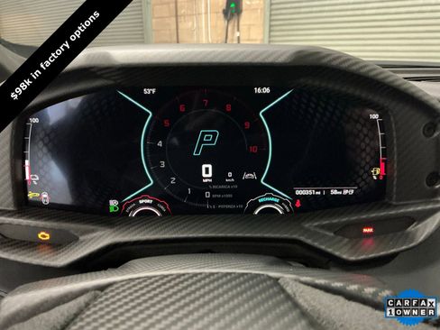 Used 2024 Lamborghini Revuelto image 18