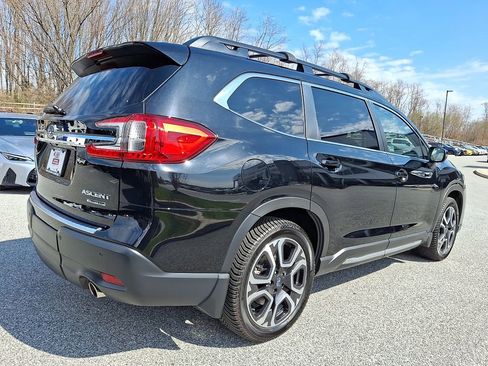 Used 2023 Subaru Ascent Limited AWD/4WD image 7