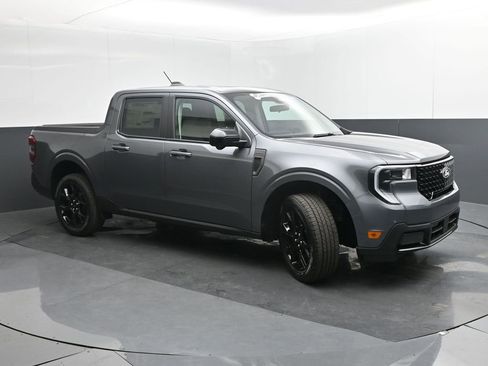 New 2026 Ford Maverick Lariat w/ Black Appearance Package image 8