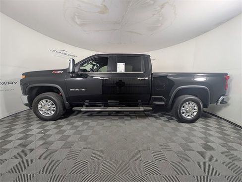 Certified 2022 Chevrolet Silverado 2500 LTZ w/ LTZ Plus Package image 2