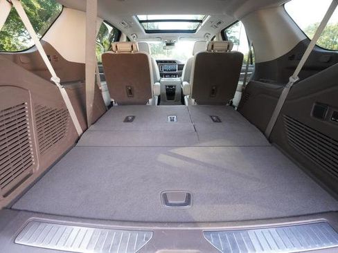 Used 2024 GMC Yukon Denali AWD/4WD image 28