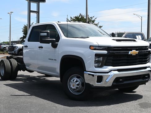 New 2025 Chevrolet Silverado 3500 W/T w/ WT Convenience Package AWD/4WD image 2