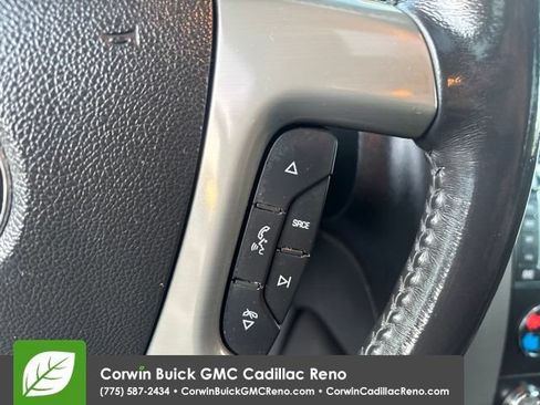 Used 2011 GMC Yukon XL SLT AWD/4WD image 19