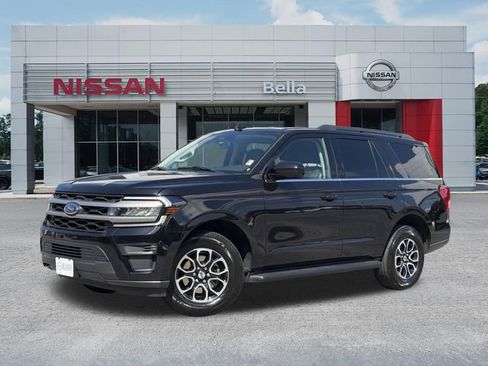 Used 2024 Ford Expedition XLT AWD/4WD image 1
