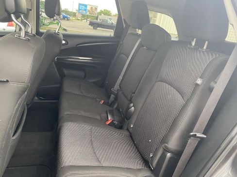 Used 2020 Dodge Journey SE w/ Blacktop Package FWD image 28