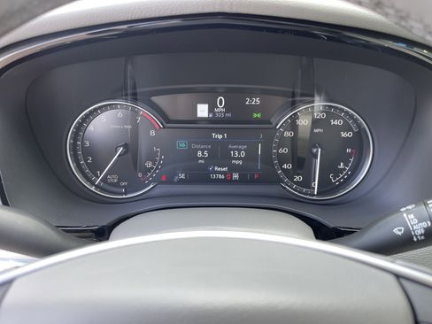 Certified 2025 Cadillac XT5 Premium Luxury image 26