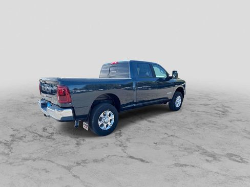 New 2026 RAM 2500 Big Horn AWD/4WD image 8