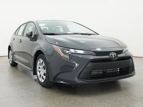 New 2026 Toyota Corolla LE FWD image 30