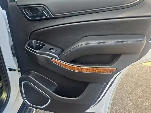 Used 2019 Chevrolet Tahoe Premier AWD/4WD image 34