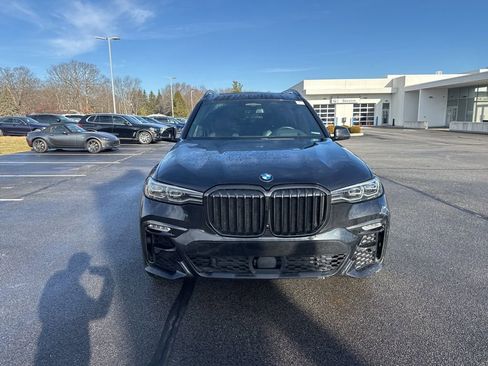 Used 2020 BMW X7 xDrive40i w/ M Sport Package image 2