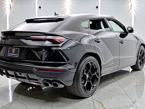 Used 2020 Lamborghini Urus image 10