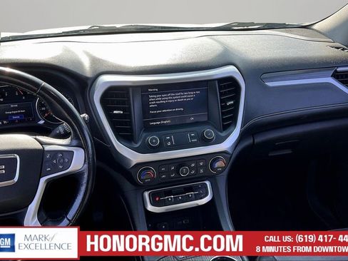 Used 2020 GMC Acadia SLT image 9